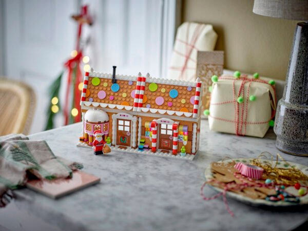 lego-40809-noel-8 Maison en pain d’épices LEGO 40809 – mise en scène festive