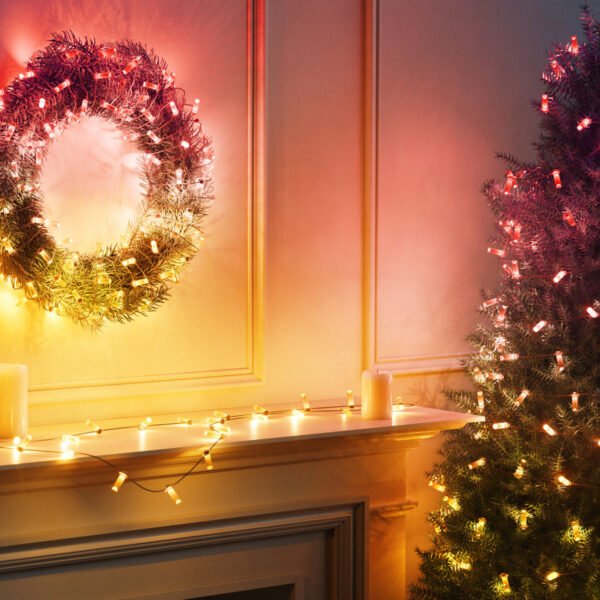twinkly-candles-100-led-6 Twinkly Candles, guirlande de Noël à LED en forme de bougie — visuel fabricant 5