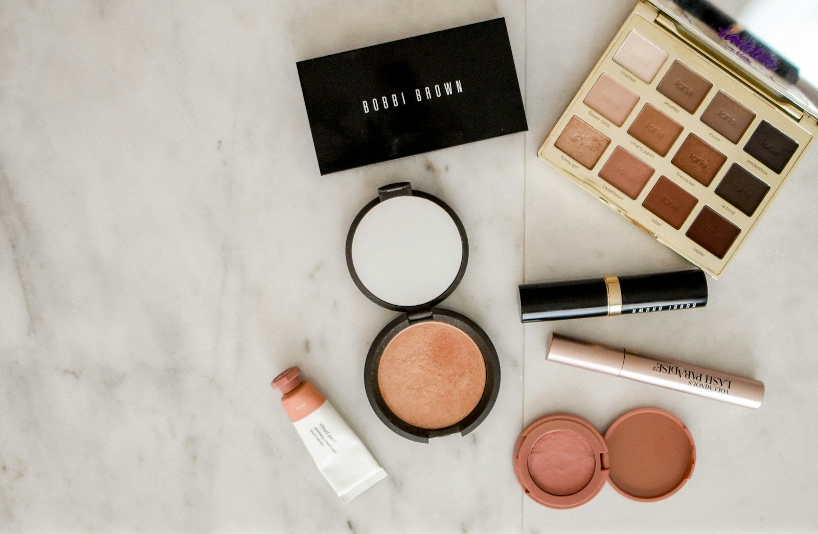 Accessoires de beauté et maquillage
