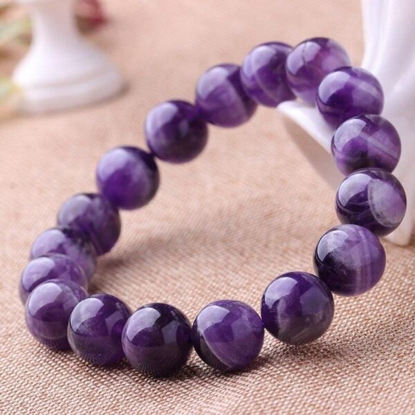 Yousuy 3438 vue complementaire 1 Bracelet à perles violettes en cristal – Ajustable — vue complémentaire 1