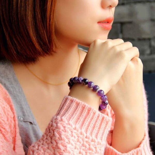 Yousuy 3438 vue complementaire 2 Bracelet à perles violettes en cristal – Ajustable — vue complémentaire 2