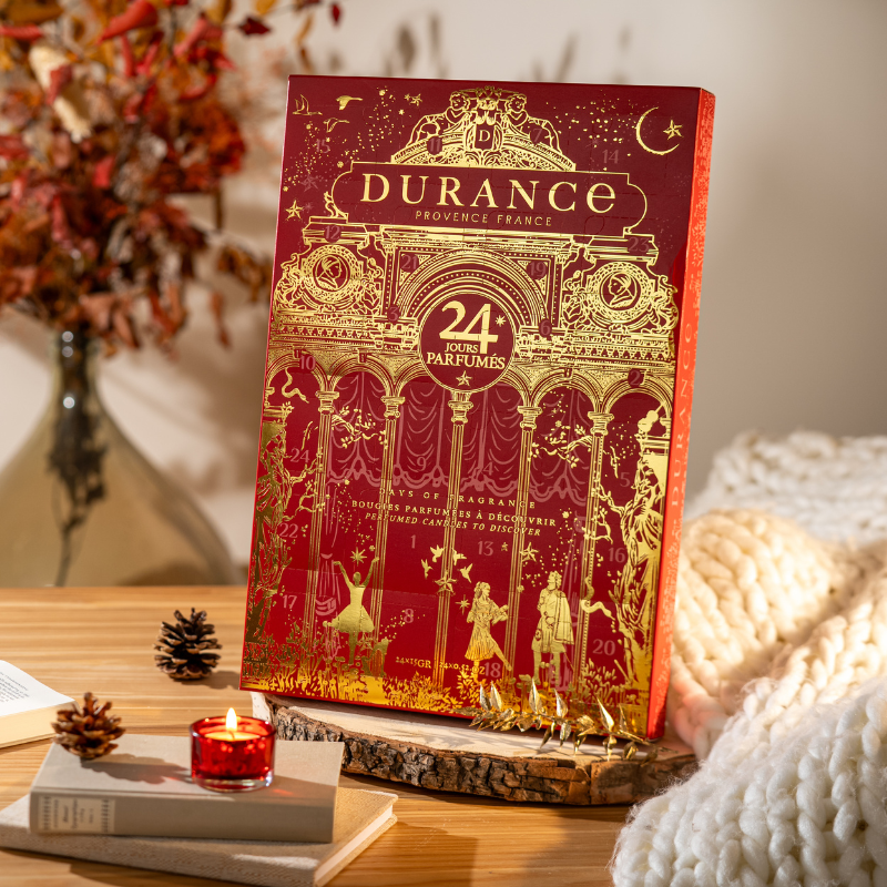 Calendrier Durance 2026 fermé, décor rouge et or
