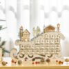 homcom-830-418-calendrier-avent-bois-traineau-2 Calendrier en bois HOMCOM 830-418 installé dans une décoration de Noël